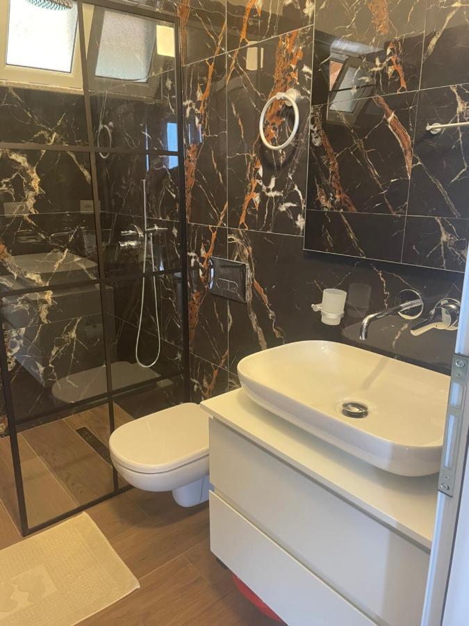 Hotel Riviera Борш Екстериор снимка