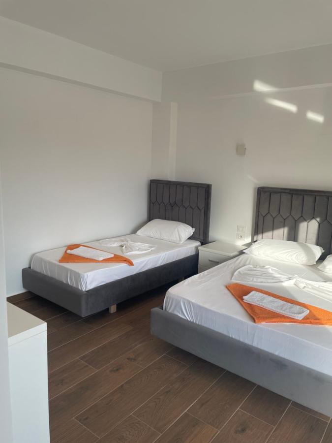 Hotel Riviera Борш Екстериор снимка